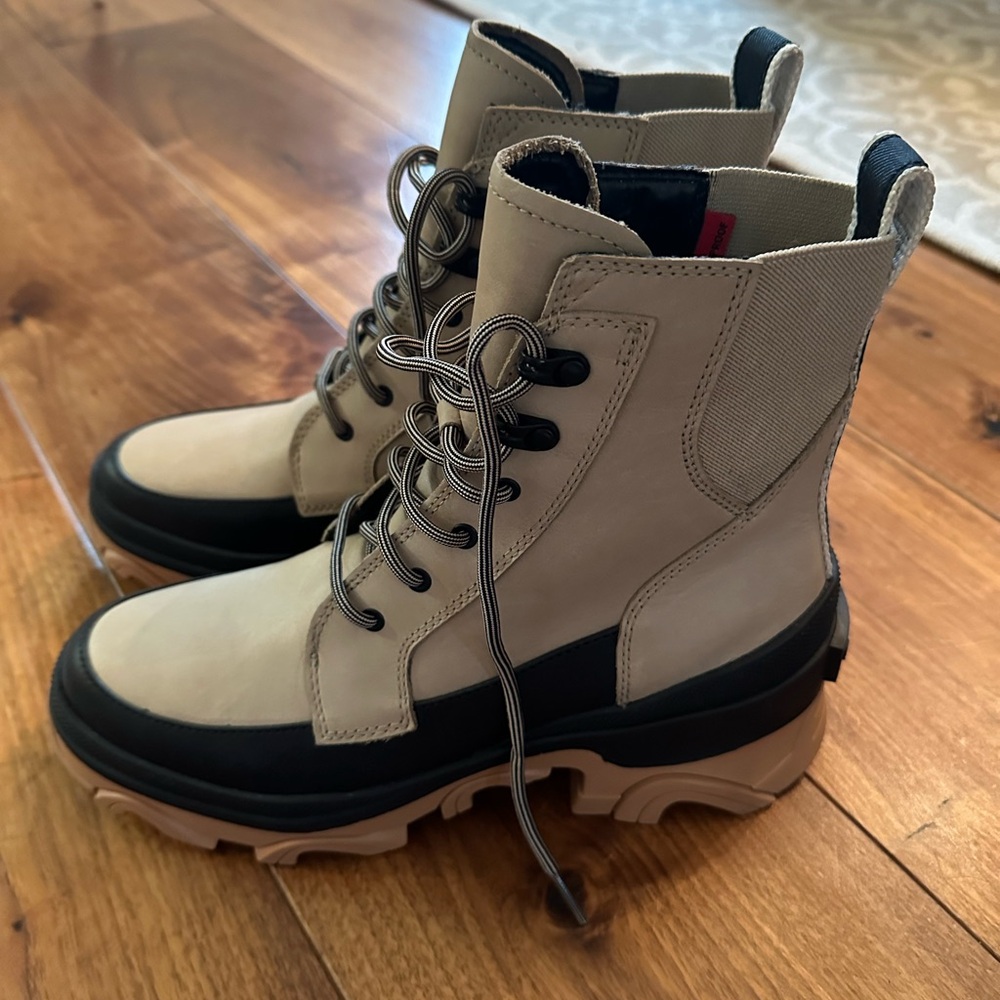 Sorel Women’s Boots